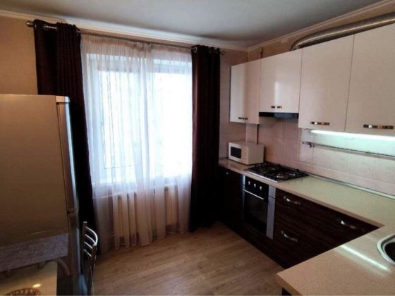 *Оренда 1 кімнатної квартири р-н тихий центр. Черкассы