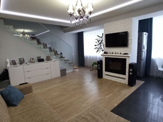 Оренда 3-ох новобудови Черновцы