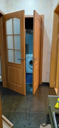 Здам в центрі  1 кімнатну квартиру 4 спальних місця  в приватному сект - фото 1