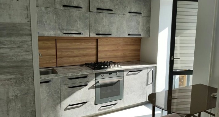 Вільна 1но кімнатна студія Світло не вимикають - фото 1