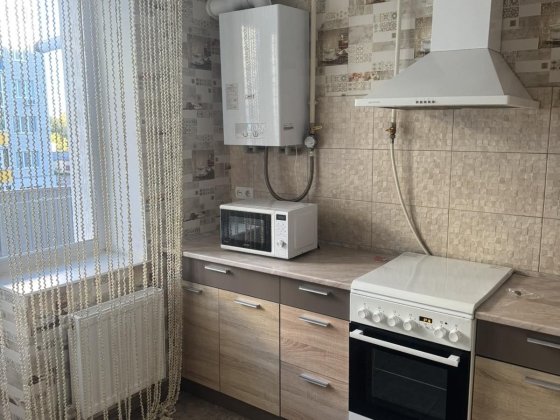 Автономка! Оренда 1 кімнатної квартири в районі Hollywood Чернигов