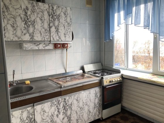 Сдам 3 комн кв,рн Л Лукьяненко(ул Защ Украины) Чернігів