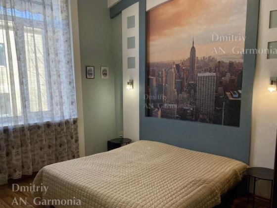 3-к Центр, поруч Зупинка Полтава