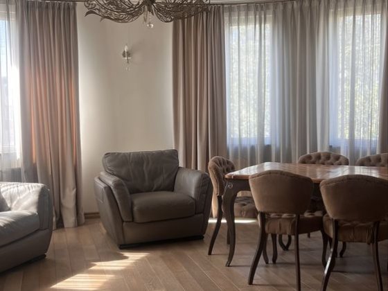 Оренда двокімнатноі квартири в новобудові Черновцы