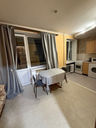 Оренда 1-к квартири метро Печерська - фото 1