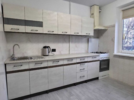 Здається 2-Х кімнатна квартира на вул.ПІВДЕННО - КІЛЬЦЕВА (верх) Черновцы