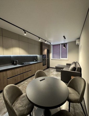 Оренда 2-кімн в ЖК Щасливий з паркінгом - фото 1