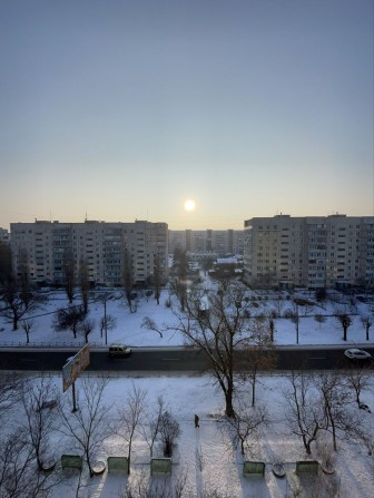 Перша здача двокімнатної квартири в спальному районі міста. - фото 1