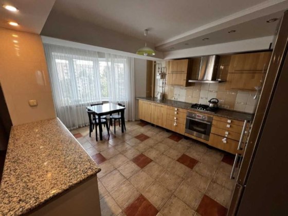 .Оренда сучасної 3х кімнатної квартири, рн Седова. Черкассы