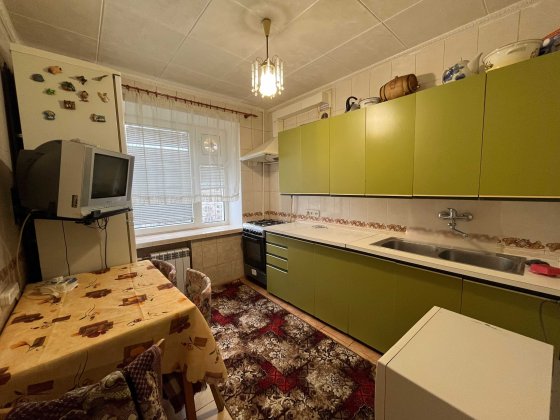 Оренда 2-к квартири вул. Олекси Тихого 41, метро Шулявська Киев