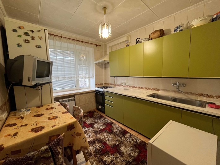 Оренда 2-к квартири вул. Олекси Тихого 41, метро Шулявська - фото 1