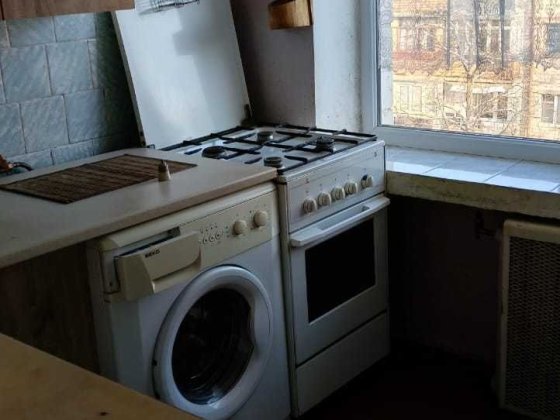 Здається 2-Х кімнатна квартира на ПРОСПЕКТІ НЕЗАЛЕЖНОСТІ (ТЦ Майдан) Чернівці