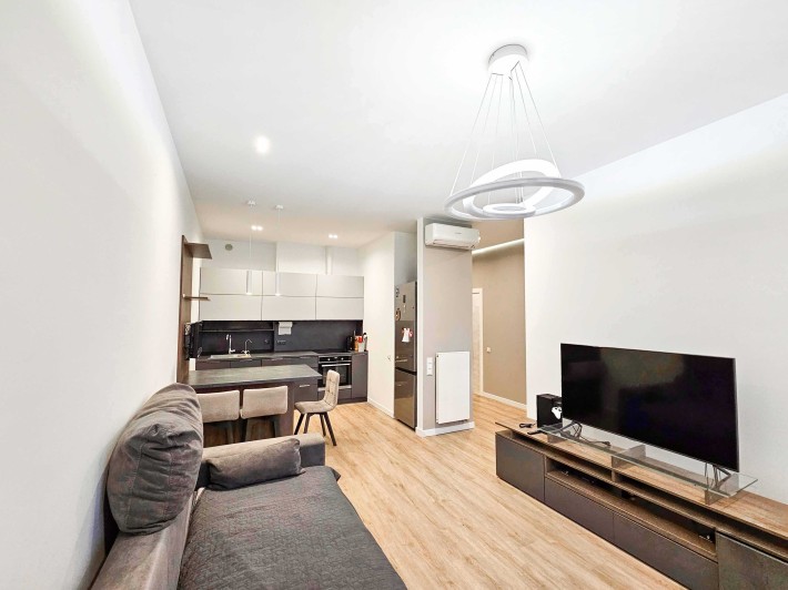 Оренда двокімної Studio 55m2 в центрі столиці | ЖК Greenville Park - фото 1