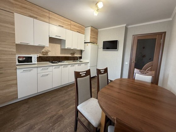 Здається 1 кімната квартира на Келецькі. Винница