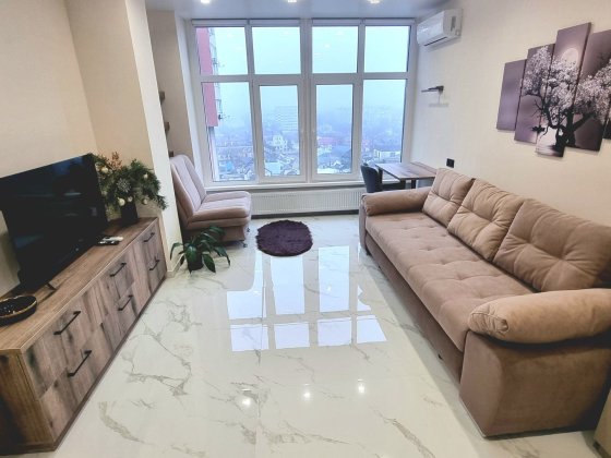 БЕЗ КОМІСІЇ. 1здача.2кімн.51м2.Інвертори на тепло,воду.В тихому центрі Черкассы