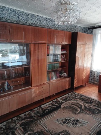 Здається 3 кім квартира біля першої лікарні. - фото 1