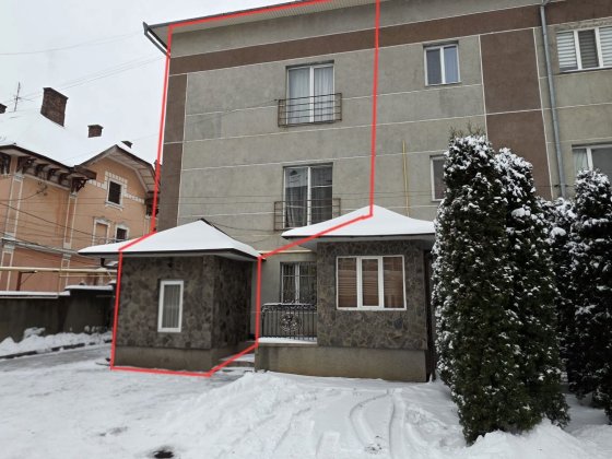 Здається 2х кімн.  квартира типу таунхаус з гаражем для електромобілів Черновцы