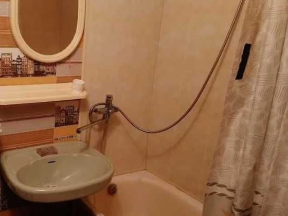 Здаю 1-кім.Квартира(Тепла) 31м2.Біля ринку(Все поруч) 4/5эт. Для сім’ї Чернигов