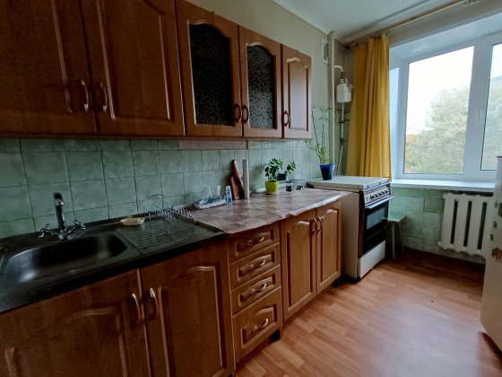 Двокімнатна. Вся мебля та техніка. Чернигов