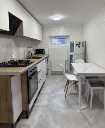 Довгострокова оренда ч/б,старе місто - фото 1