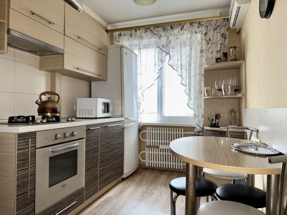 Оренда 2к квартири ж/м Перемога -6