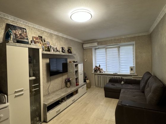 Здається 1 кімнатна на Вокзалі з меблями. Житомир