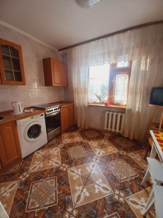 Здається 2 кімнатна квартира Урожай - фото 1