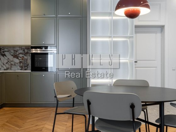 оренда 2к квартири з інвертором на печерську центр Київ Киев