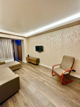 Рибальська 11. Оренда 1 кімнатної квартири. Метро Печерська 7 хвилин. - фото 1