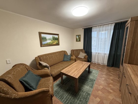 Оренда гарної двокімнатної квартири в БОСах