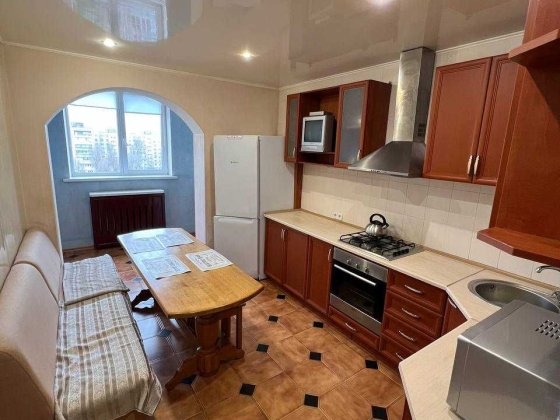 Аренда 2 комнатной Победа 6, дом созидатель Дніпро