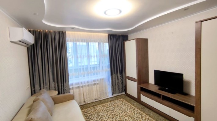 1-кімнатна квартира з кабінетом, пр. Олександра Поля - фото 1