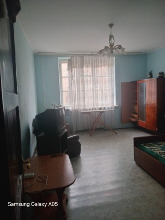 Сдаю 2х кімнатну квартиру на 2 повепсі - фото 1