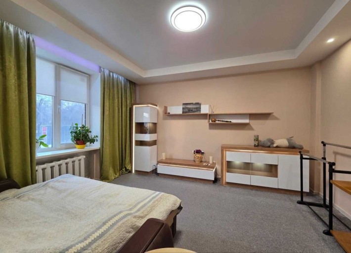 Аренда 50м². Евроремонт. Кабинет Полный комплект техники. Без риелтора - фото 1