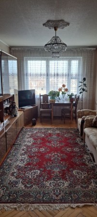 Сдам З-х комн.  квартиру улица Космонавтов - фото 1