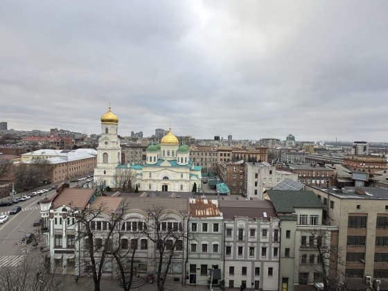 Сдам 4-к кв с супер локацией  г Днепр , по ул Грушевского / Шевченка Днепр