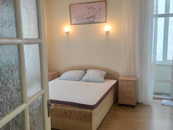 Оренда 3-х кімнатної в центрі міста (Сталінка - біля ЦУМу) Житомир