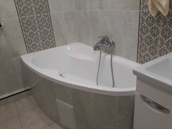 Сдам 2-х к в центре с ремонтом  для 2- 4 мужчин или семье любой срок Житомир