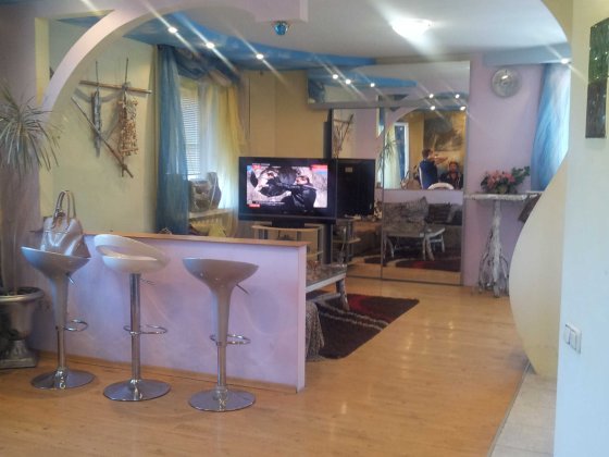 Сдам 2-х к кв на Сичеславской набережной . Днепр