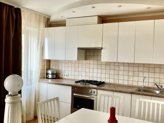 Сдам 3-х комнатную квартиру Сухомлинского Совхозная Слобожанский Днепр