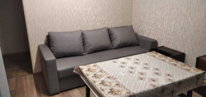 Оренда 2-ї квартири,поруч з метро,напроти парку,м.Чернігівська-5 хв. - фото 1