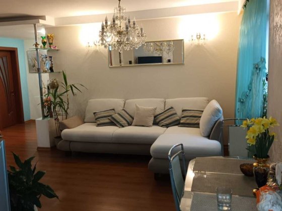 + Сдам 2 ком.квартиру ул.Чумаченко 12000 гр.+ ком.усл. Запорожье