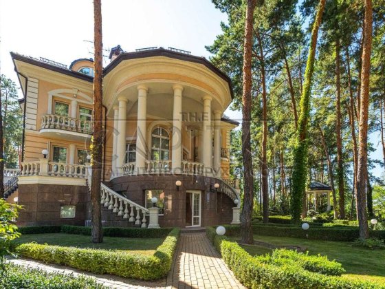 Здається в оренду унікальний особняк в КМ Канадське селище Гостомель