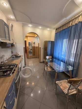 Будинок в центрі біля 4 школи та піцеріі Колізей - фото 1