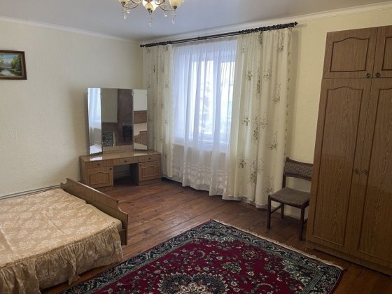 Оренда частини будинка в Лезневе! Хмельницкий