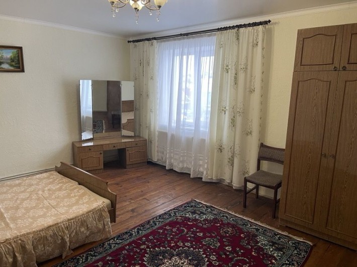 Оренда частини будинка в Лезневе! - фото 1