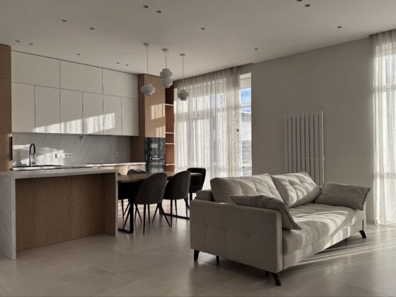 Буча лісова. Сучасний котедж 180м2. Газ. 4 кімнати. 3 с/в Буча