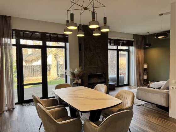 Здаєтся будинок в центрі  Бучі. Ключі на руках! Буча