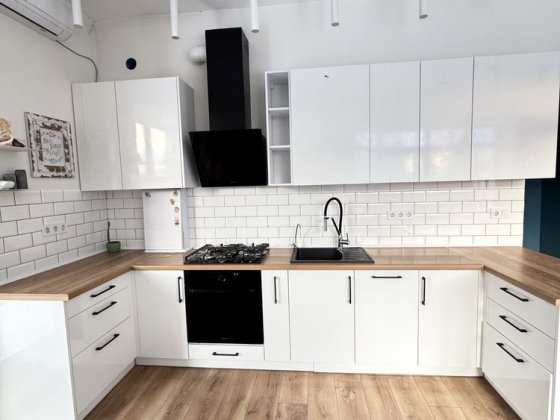 Оренда кутового таунхауса з новим ремонтом! Індивідуальне газове оп. Ирпень