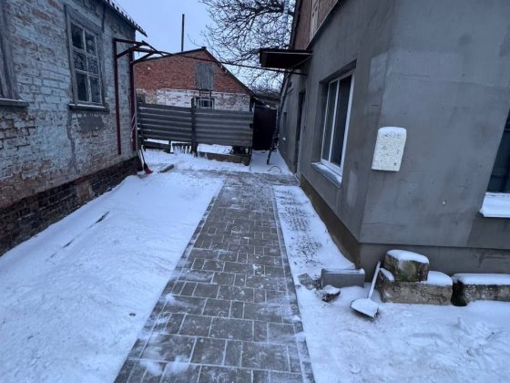 Здам половину будинку з окремим входом. Полтава